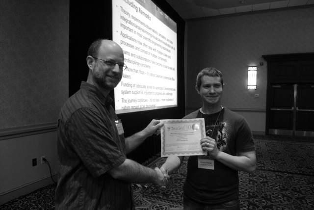 Michael Thomas receiving TeraGrid 2010 Best Student Poster award